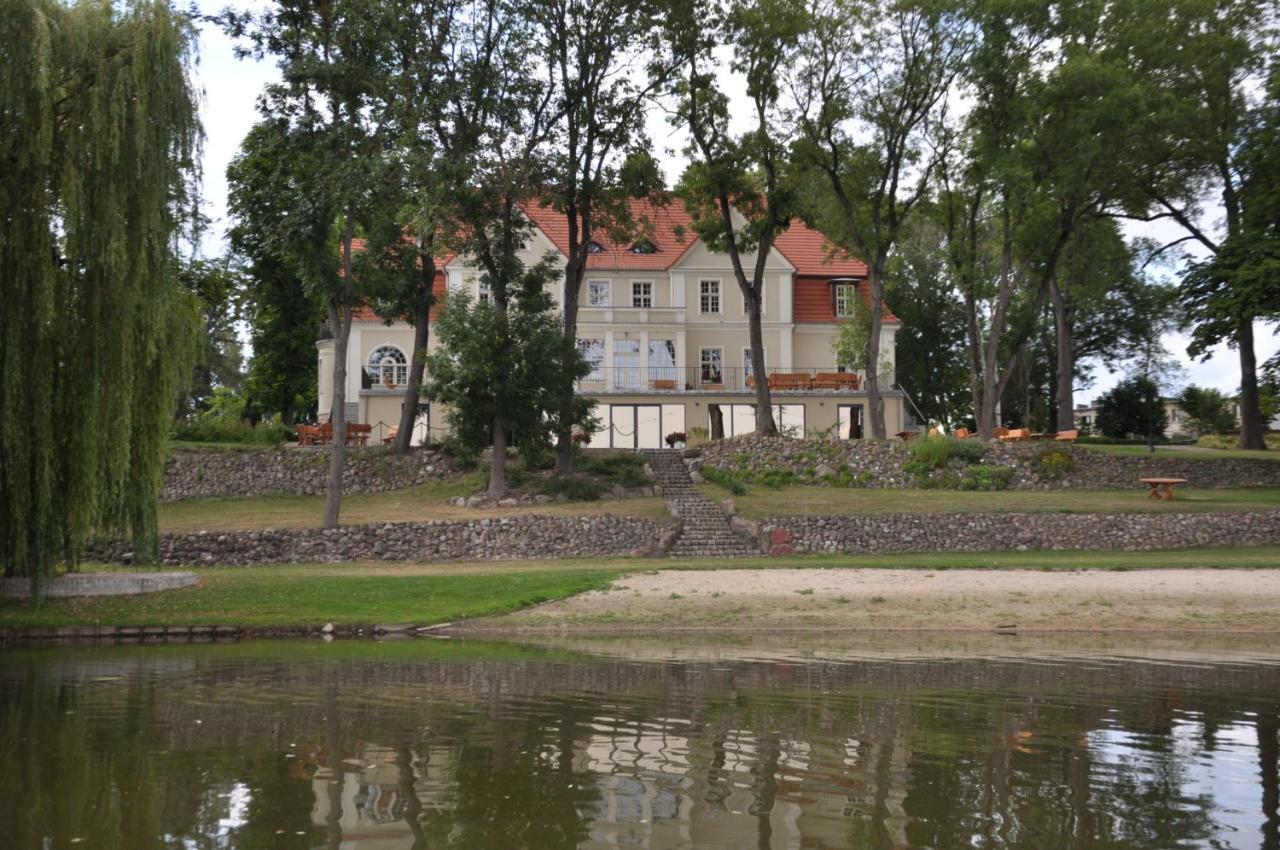 Rezydencja Marii Rybieniec Hotel Kiszkowo ภายนอก รูปภาพ